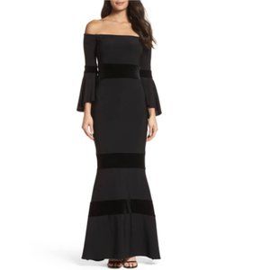 XSCAPE Black Bell Sleeve Velvet Formal Gown 0